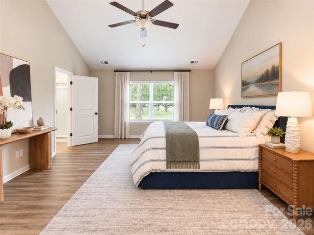 2220 Dardan Woods Drive, Charlotte, NC 28215