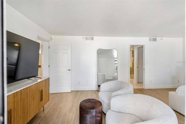 101 SUNSET DRIVE 402, Sarasota, FL 34236