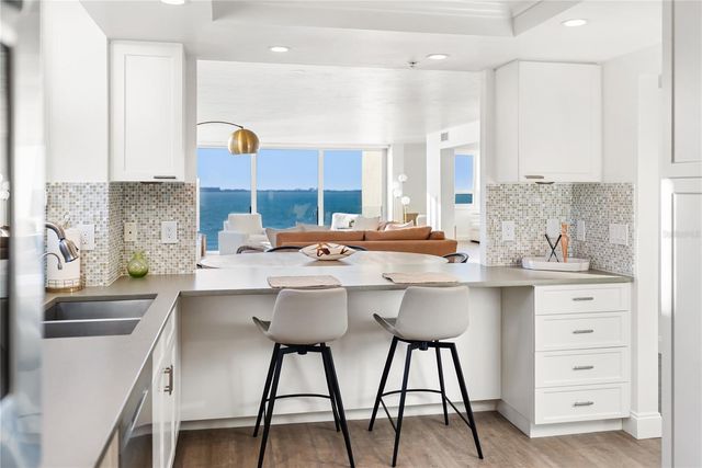 101 SUNSET DRIVE 402, Sarasota, FL 34236