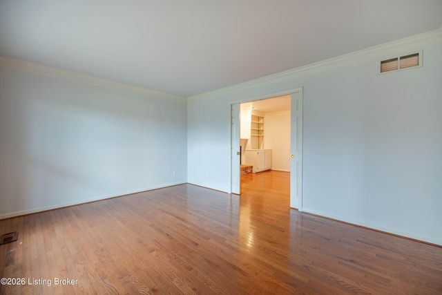 4400 Rivanna Dr, Louisville, KY 40299