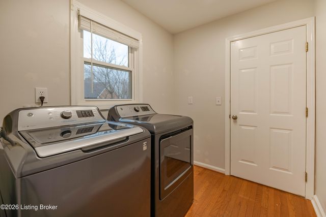 4400 Rivanna Dr, Louisville, KY 40299