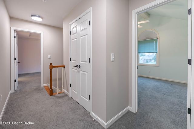 4400 Rivanna Dr, Louisville, KY 40299