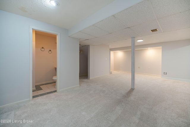 4400 Rivanna Dr, Louisville, KY 40299