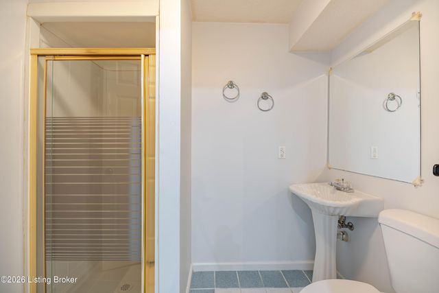 4400 Rivanna Dr, Louisville, KY 40299