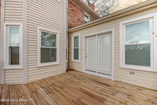 4400 Rivanna Dr, Louisville, KY 40299