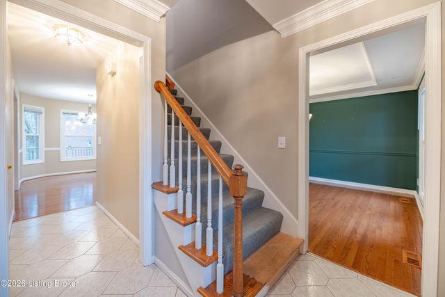 4400 Rivanna Dr, Louisville, KY 40299