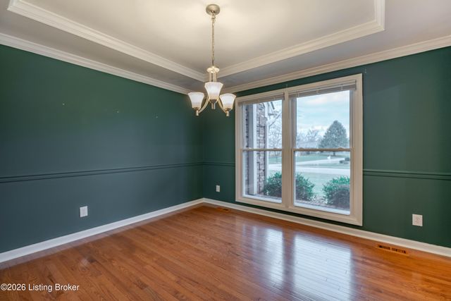 4400 Rivanna Dr, Louisville, KY 40299