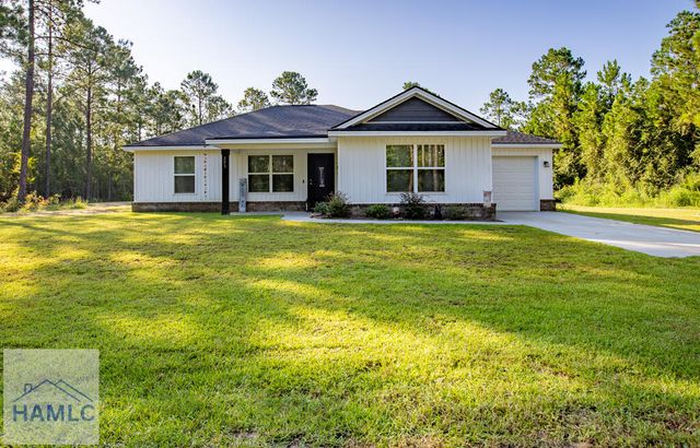 203 Simmons Place Drive SE, Ludowici, GA 31316