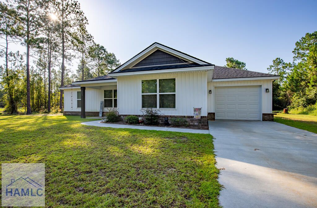203 Simmons Place Drive SE, Ludowici, GA 31316