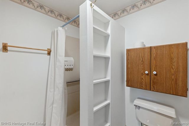 301 N Church Street, Byron, MI 48418