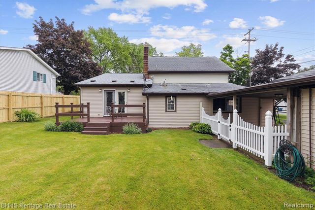 301 N Church Street, Byron, MI 48418