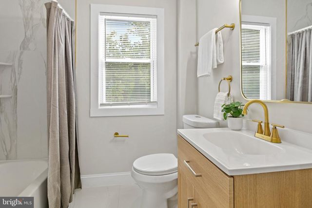 5906 AYLESHIRE RD, Baltimore, MD 21239