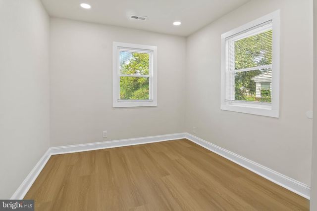 5906 AYLESHIRE RD, Baltimore, MD 21239