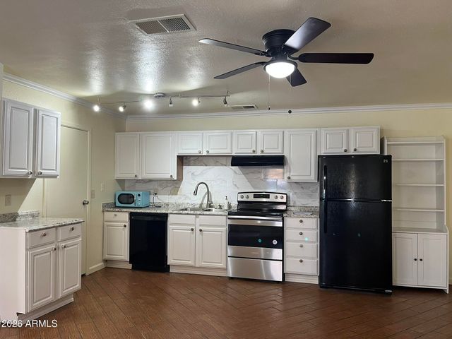 3511 E BASELINE Road 1213, Phoenix, AZ 85042
