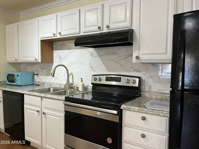 3511 E BASELINE Road 1213, Phoenix, AZ 85042