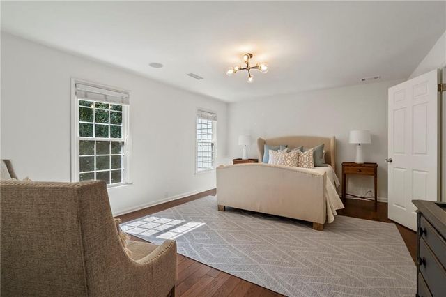 504 Dunwoody Chace 5, Atlanta, GA 30328