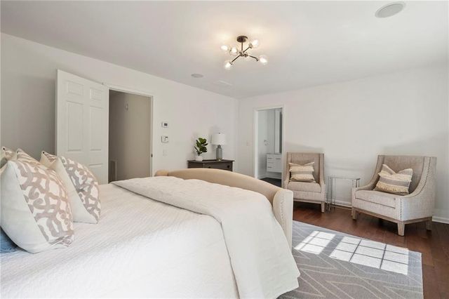 504 Dunwoody Chace 5, Atlanta, GA 30328