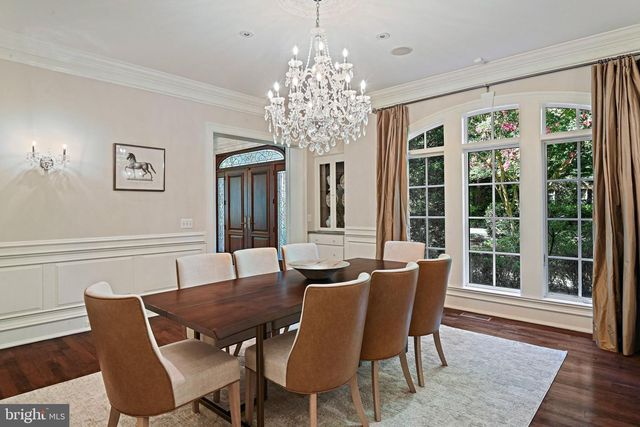 903 DOUGLASS DR, Mclean, VA 22101