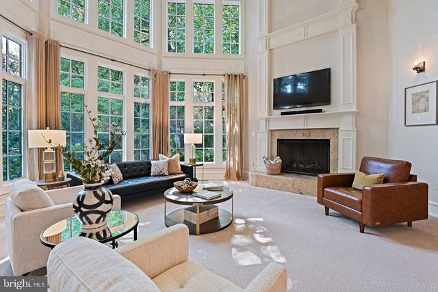 903 DOUGLASS DR, Mclean, VA 22101