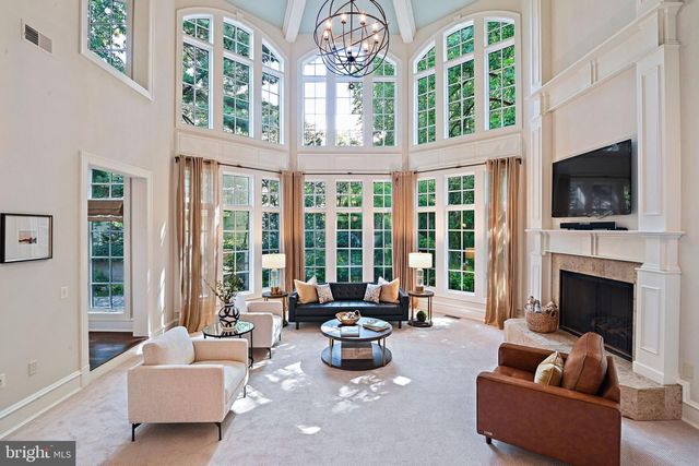 903 DOUGLASS DR, Mclean, VA 22101