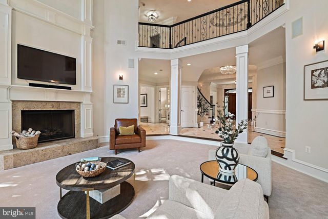 903 DOUGLASS DR, Mclean, VA 22101