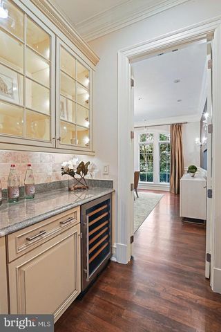 903 DOUGLASS DR, Mclean, VA 22101