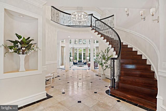 903 DOUGLASS DR, Mclean, VA 22101
