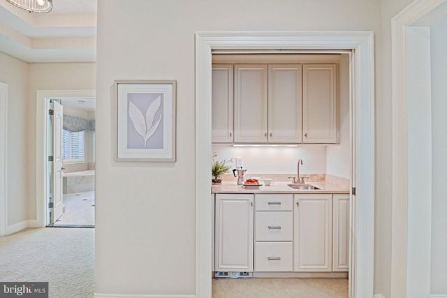 903 DOUGLASS DR, Mclean, VA 22101