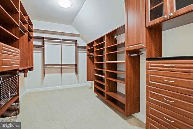 903 DOUGLASS DR, Mclean, VA 22101