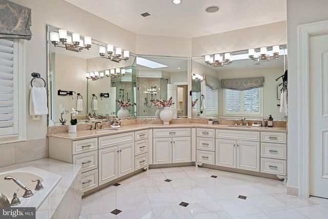 903 DOUGLASS DR, Mclean, VA 22101