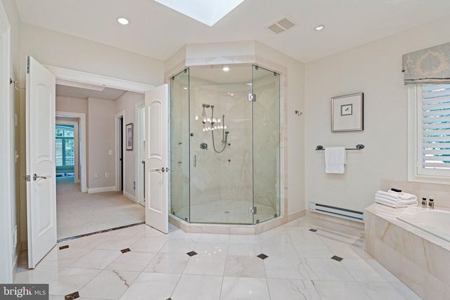 903 DOUGLASS DR, Mclean, VA 22101