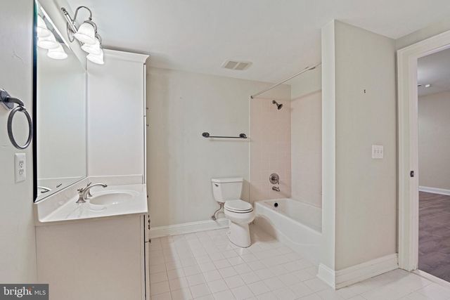 903 DOUGLASS DR, Mclean, VA 22101