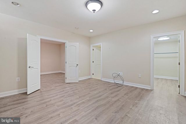 903 DOUGLASS DR, Mclean, VA 22101
