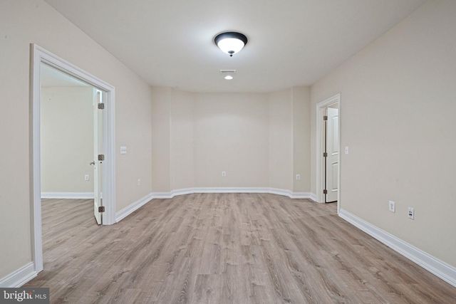 903 DOUGLASS DR, Mclean, VA 22101