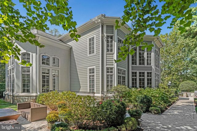 903 DOUGLASS DR, Mclean, VA 22101