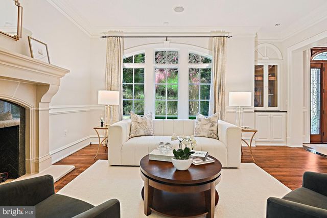 903 DOUGLASS DR, Mclean, VA 22101