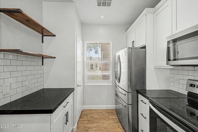 2259 S BARRINGTON --, Mesa, AZ 85209