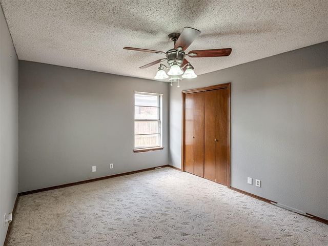 914 S Highland Drive, Mustang, OK 73064