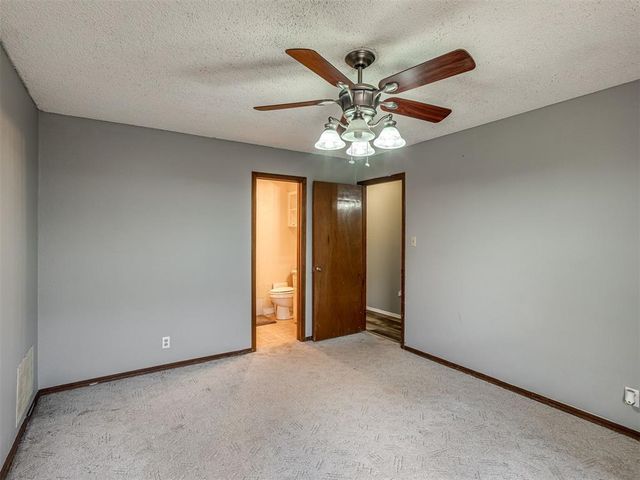 914 S Highland Drive, Mustang, OK 73064