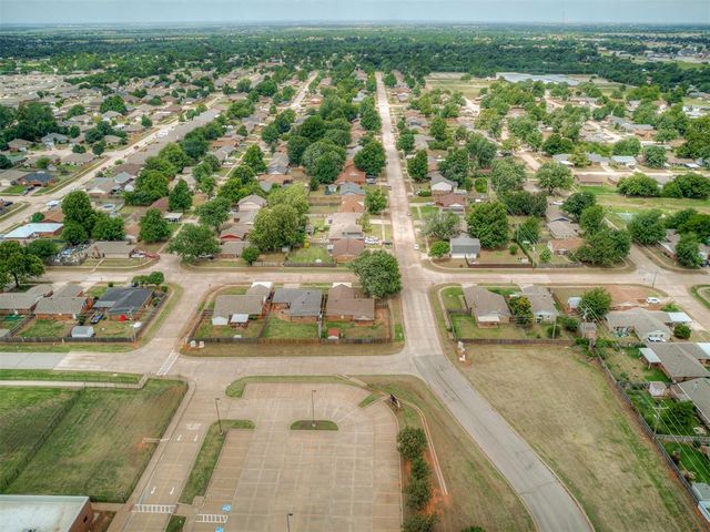 914 S Highland Drive, Mustang, OK 73064