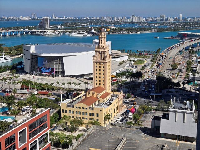 121 NE 5 ST 2908, Miami, FL 33132