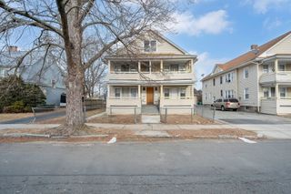 36 Kensington Ave, Springfield, MA 01108