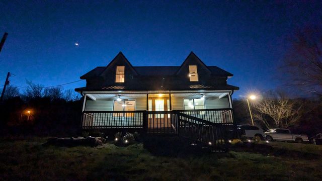 197 Granville Hwy, Chestnut Mound, TN 38552