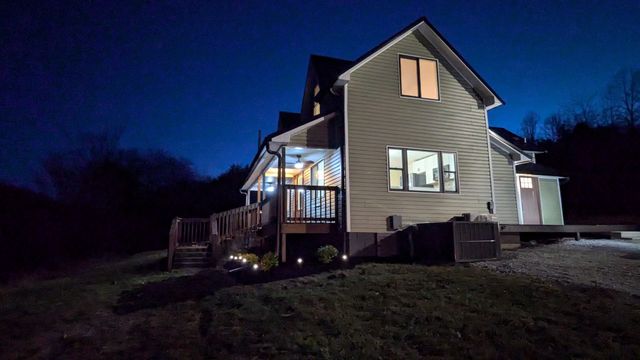 197 Granville Hwy, Chestnut Mound, TN 38552