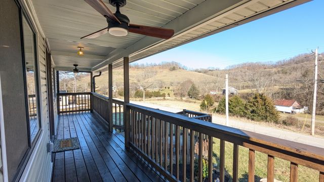 197 Granville Hwy, Chestnut Mound, TN 38552