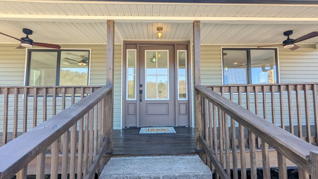 197 Granville Hwy, Chestnut Mound, TN 38552