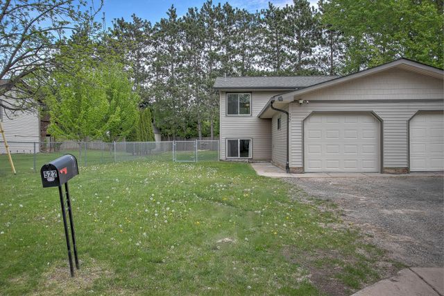 522 Calhoun Place, Cambridge, MN 55008