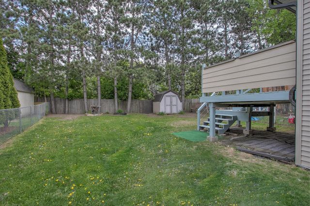 522 Calhoun Place, Cambridge, MN 55008