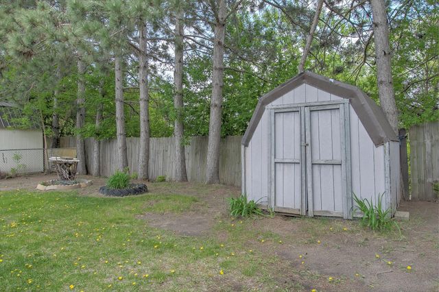 522 Calhoun Place, Cambridge, MN 55008