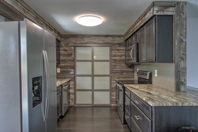 522 Calhoun Place, Cambridge, MN 55008